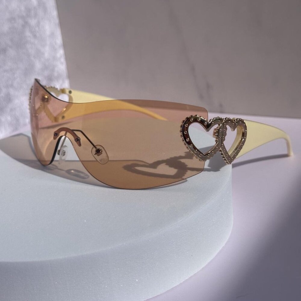 Y2K Rimless Sunglasses, Unisex in Champagne Beige. Trendy Gradient Wrap-Around